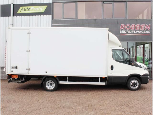 Wit Gebruikt 2016 Iveco Daily Van | € 19.950 - Afbeelding 1/4