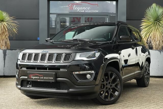 Zwart Gebruikt 2020 Jeep Compass SUV | € 21.950 (Goede deal) - Afbeelding 1/4