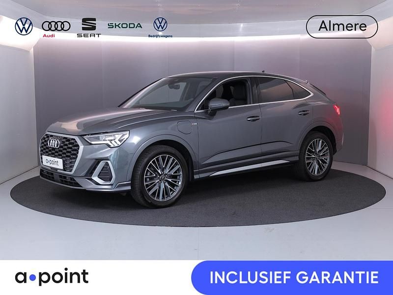 Grijs Occasion 2023 Audi Q3 Sportback Basis SUV | € 44.849 (Duur) - Afbeelding 1/3