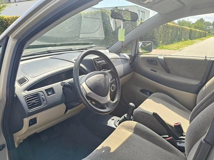 Occasion Suzuki Liana GLX 103 PK (75 kW) 2002 Goud Stationwagen