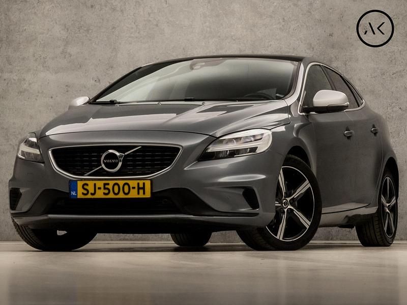 Grijs Gebruikt 2018 Volvo V40 Business Edition Stationwagen | € 19.745 (Eerlijke prijs) - Afbeelding 1/4