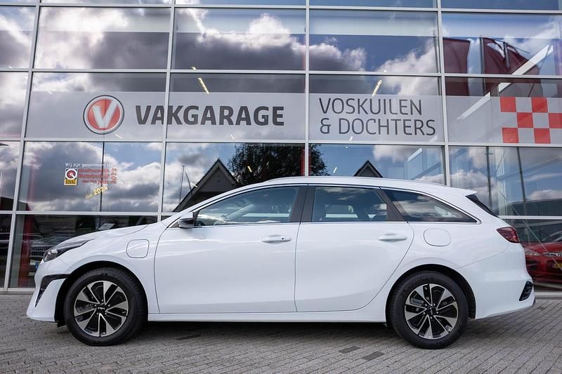 Occasion Kia Ceed 2021 Wit Hatchback