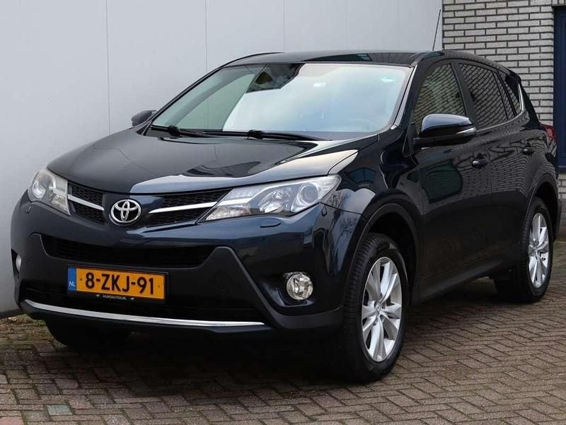 Grijs Gebruikt 2015 Toyota RAV4 Business Edition SUV | € 16.750 (Eerlijke prijs) - Afbeelding 1/4
