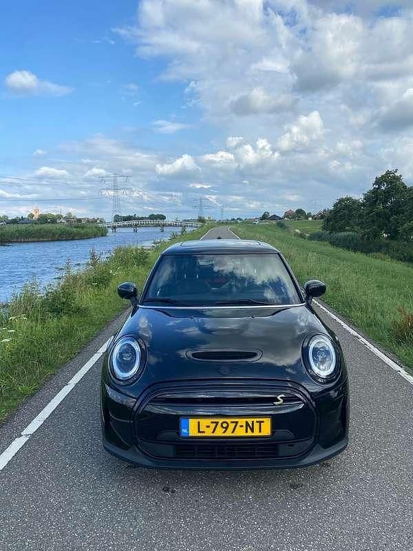 Gebruikt 2021 Mini Cooper SE Hatchback | € 16.000 (Super prijs) - Afbeelding 1/4