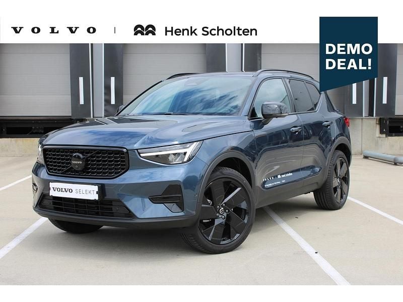 Blauw Occasion 2025 Volvo XC40 Plus SUV | € 52.950 - Afbeelding 1/3