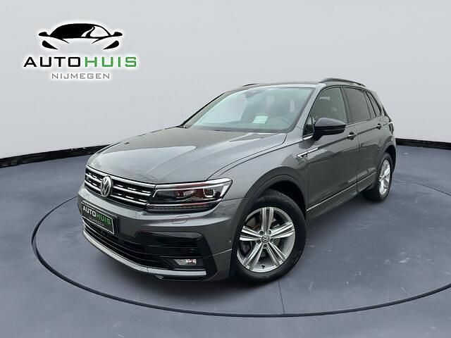 Grijs Gebruikt 2019 VW Tiguan R-line Edition SUV | € 29.945 (Super prijs) - Afbeelding 1/4