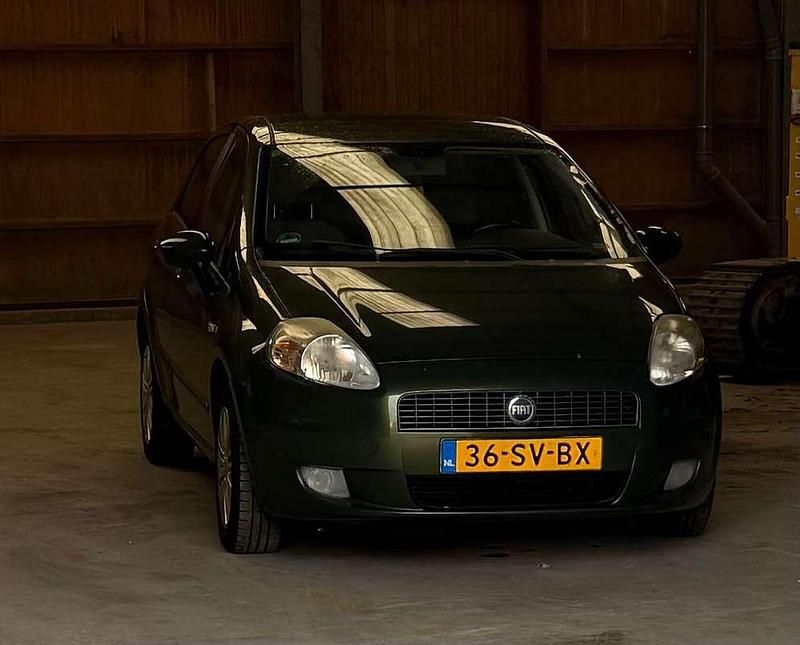 Occasion Fiat Grande Punto 77 PK (56 kW) 2006 Groen Hatchback