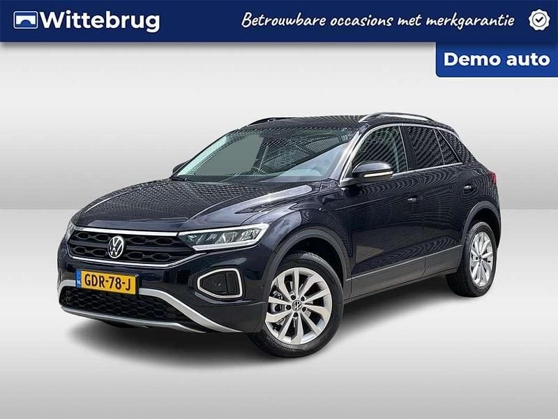 Zwart Gebruikt 2024 VW T-Roc Edition SUV | € 26.450 (Goede deal) - Afbeelding 1/2