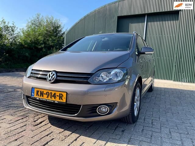 Bruin Occasion 2013 VW Golf Plus Cross Highline MPV | € 6.995 (Eerlijke prijs) - Afbeelding 1/4