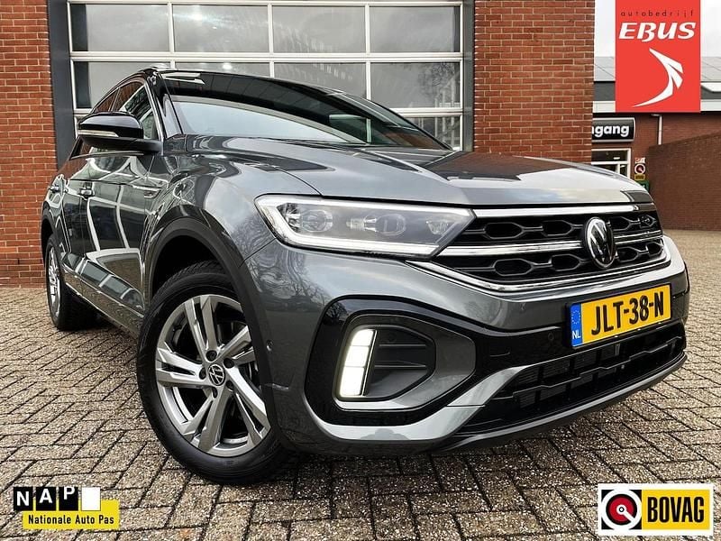 Grijs Gebruikt 2025 VW T-Roc R-line SUV | € 35.950 (Eerlijke prijs) - Afbeelding 1/4