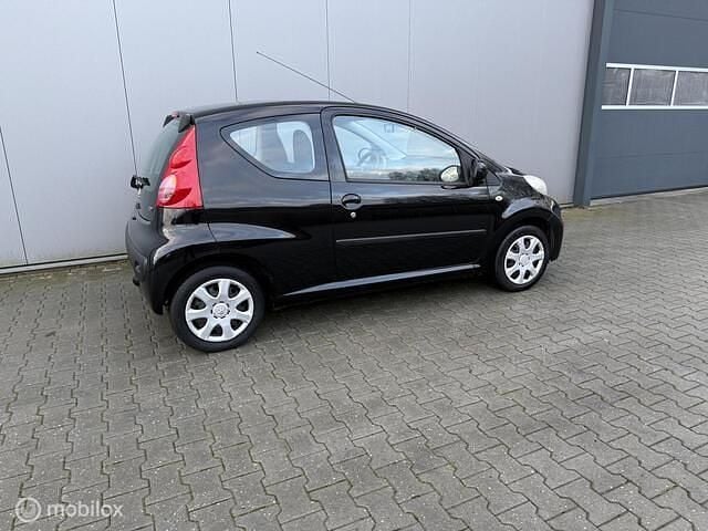 Occasion Peugeot 107 68 PK (50 kW) 2009 Zwart Hatchback
