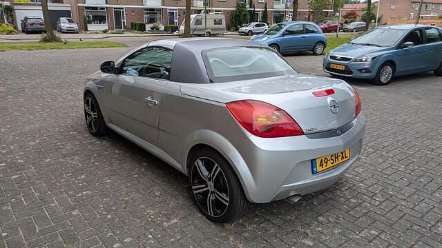 Occasion Opel Tigra 125 PK (91 kW) 2006 Grijs Cabriolet