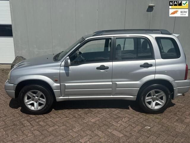 Grijs Gebruikt 2003 Suzuki Grand Vitara Limited SUV | € 5.750 (Eerlijke prijs) - Afbeelding 1/4