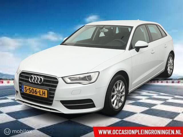 Wit Gebruikt 2014 Audi A3 Sportback Attraction Hatchback | € 9.950 (Eerlijke prijs) - Afbeelding 1/4