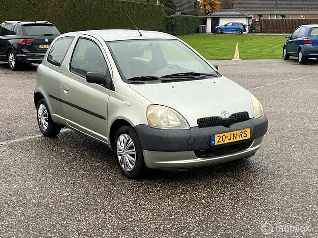 Occasion Toyota Yaris Terra 68 PK (50 kW) 2002 Groen Hatchback