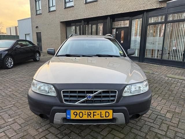 Occasion Volvo XC70 Kinetic 210 PK (154 kW) 2005 Beige Stationwagen