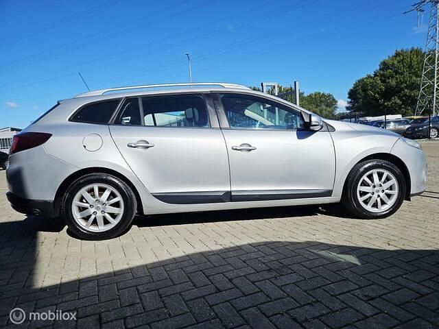 Occasion Renault Mégane GrandTour Expression 101 PK (74 kW) 2010 Grijs Stationwagen