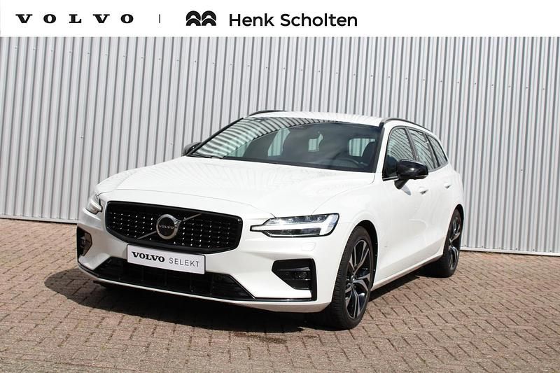 Wit Gebruikt 2022 Volvo V60 Plus Stationwagen | € 36.950 (Goede deal) - Afbeelding 1/4