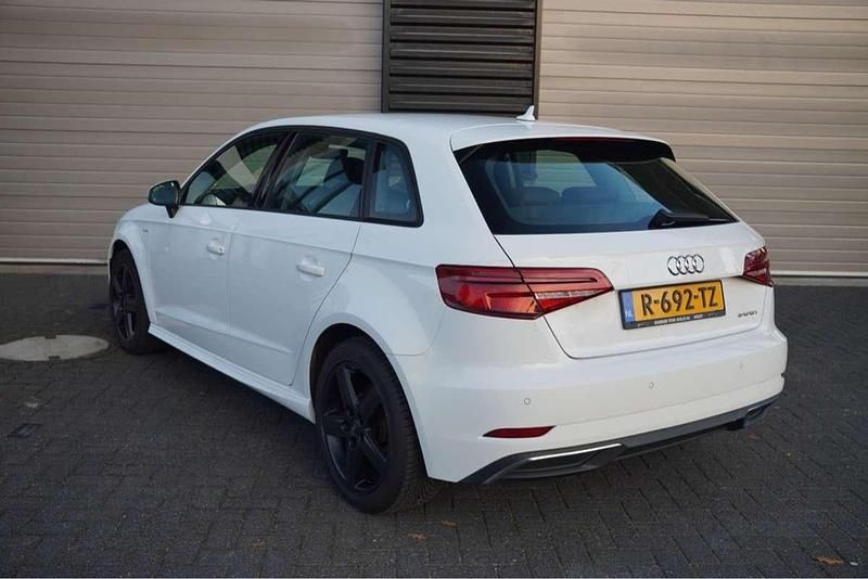 Occasion Audi A3 Sportback e-tron Premium 150 PK (110 kW) 2016 Wit Hatchback