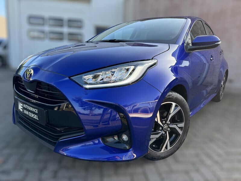 Blauw Gebruikt 2024 Toyota Yaris Edition Hatchback | € 23.750 (Eerlijke prijs) - Afbeelding 1/4