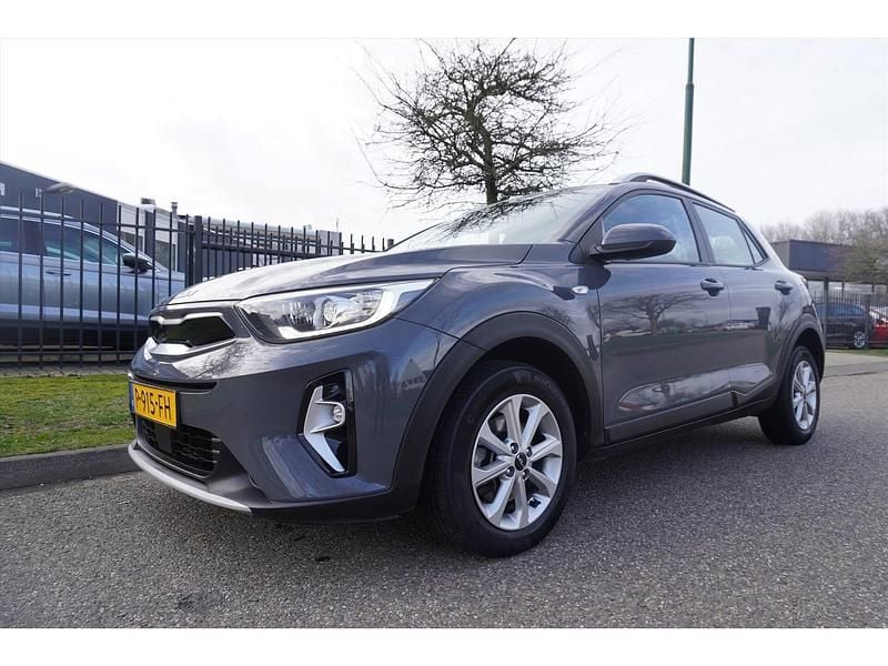 Occasion Kia Stonic 99 PK (72 kW) 2022 Grijs SUV
