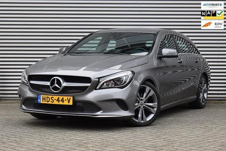 Occasion Mercedes CLA180 Shooting Brake 123 PK (90 kW) 2018 Grijs Stationwagen
