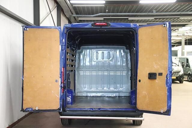 Occasion Peugeot Boxer 110 PK (80 kW) 2018 Blauw Van