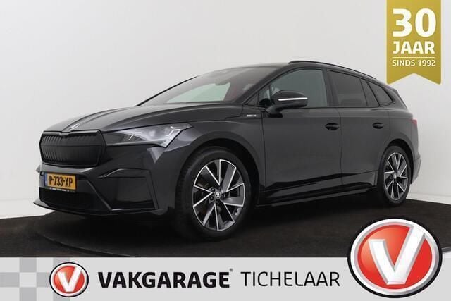 Zwart Gebruikt 2022 Skoda Enyaq iV SportLine SUV | € 24.399 (Eerlijke prijs) - Afbeelding 1/3