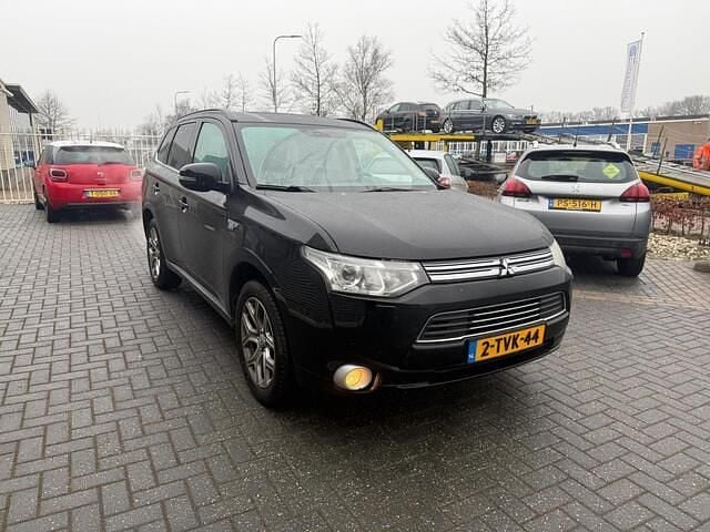 Occasion Mitsubishi Outlander Instyle 121 PK (88 kW) 2014 Zwart SUV