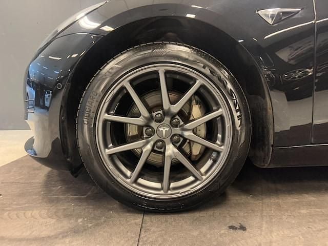 Occasion Tesla Model 3 Standard Range 239 kW (325 PK) 2020 Zwart Sedan