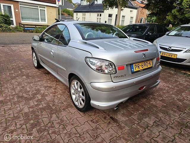 Occasion Peugeot 206 CC 136 PK (100 kW) 2003 Grijs Cabriolet