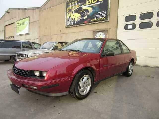 Rood Gebruikt 1992 Chevrolet Beretta Coupé | € 3.500 - Afbeelding 1/4