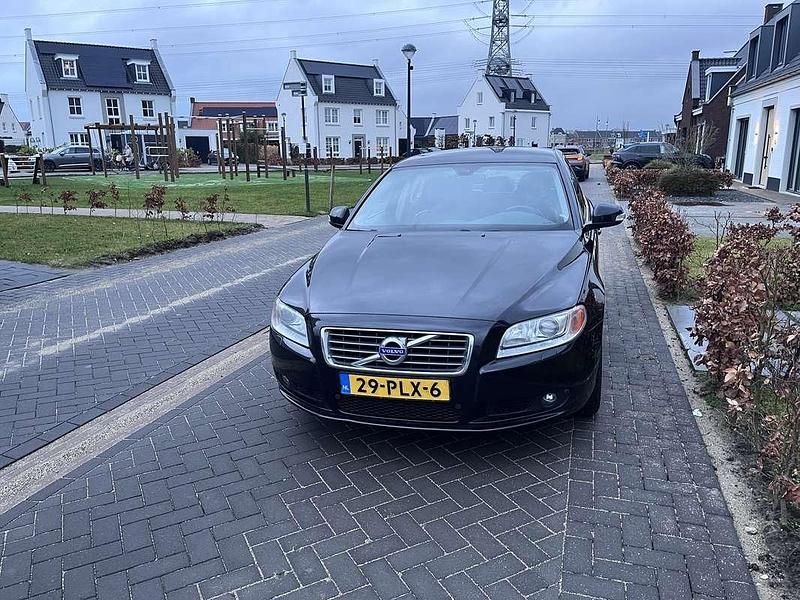 Occasion Volvo S80 Kinetic 163 PK (119 kW) 2011 Zwart Sedan