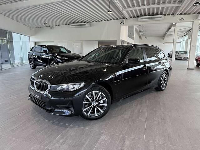 Zwart Gebruikt 2020 BMW 330 Sport Line Stationwagen | € 24.995 (Goede deal) - Afbeelding 1/4