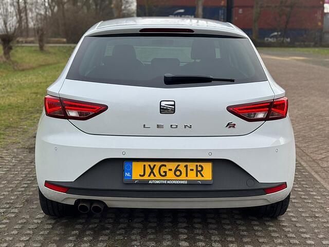 Occasion Seat Leon CONNECT 180 PK (132 kW) 2016 Wit (metallic) Hatchback