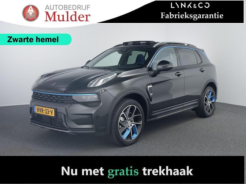 Zwart Gebruikt 2023 Lynk & Co 01 SUV | € 29.945 (Eerlijke prijs) - Afbeelding 1/4