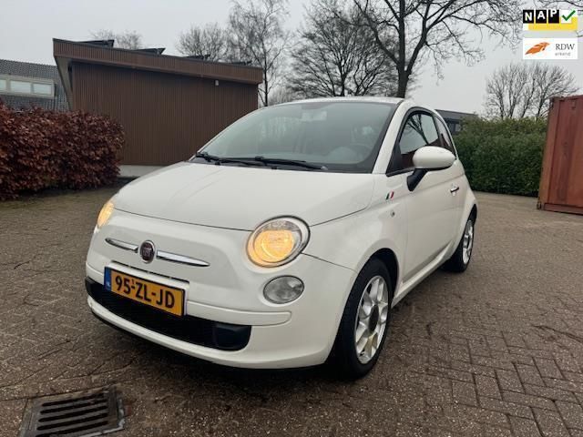 Wit Gebruikt 2008 Fiat 500 Lounge Hatchback | € 2.950 (Eerlijke prijs) - Afbeelding 1/4