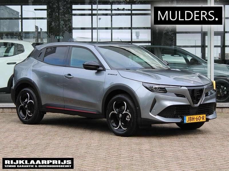 Grijs Nieuw 2025 Alfa Romeo Junior Edizione Speciale SUV | € 35.939 (Goede deal) - Afbeelding 1/3