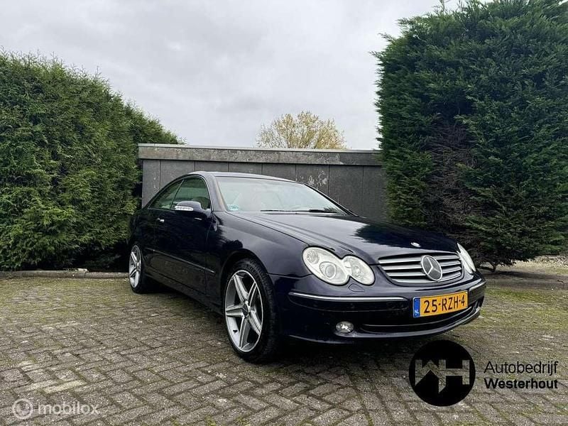 Blauw Gebruikt 2005 Mercedes CLK320 Avantgarde Coupé | € 5.995 (Eerlijke prijs) - Afbeelding 1/4