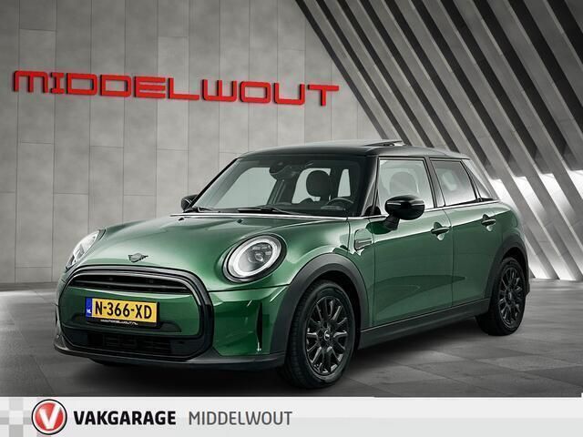 Groen Gebruikt 2022 Mini Cooper Classic Hatchback | € 26.950 - Afbeelding 1/4