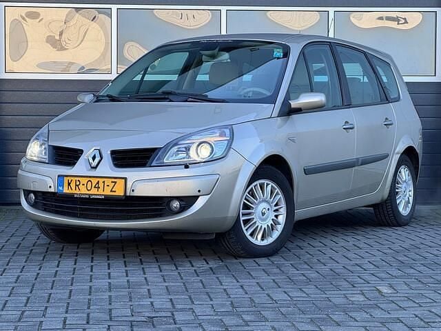 Bruin Occasion 2007 Renault Grand Scénic II Business MPV | € 3.450 (Duur) - Afbeelding 1/4