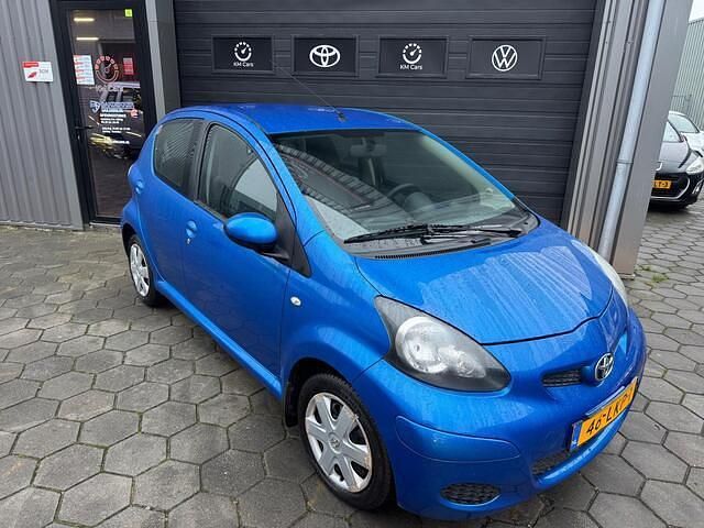 Occasion Toyota Aygo Comfort 68 PK (50 kW) 2010 Blauw Hatchback