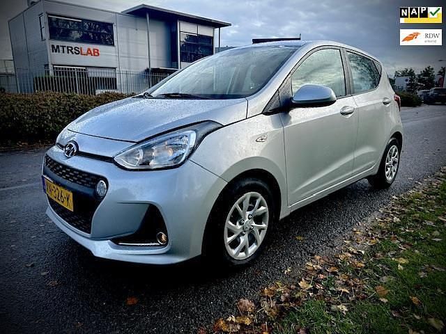 Grijs Gebruikt 2019 Hyundai i10 Comfort Hatchback | € 8.950 (Goede deal) - Afbeelding 1/4