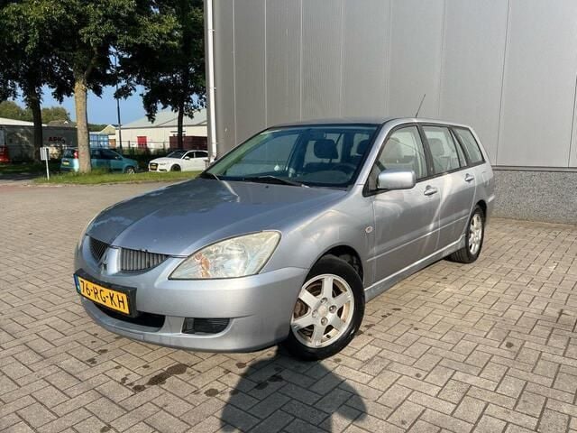 Grijs Gebruikt 2005 Mitsubishi Lancer Comfort Edition Stationwagen | € 1.950 (Goede deal) - Afbeelding 1/4