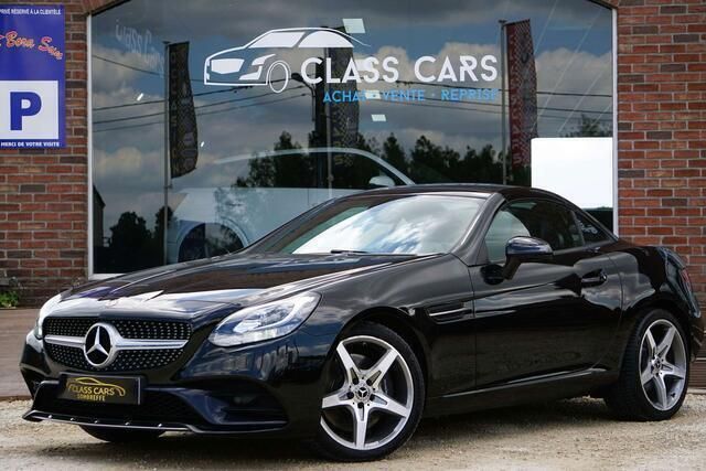 Zwart Gebruikt 2019 Mercedes 180 AMG line Sedan | € 24.990 (Eerlijke prijs) - Afbeelding 1/4