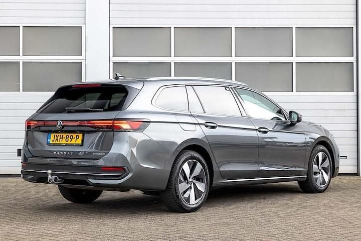 Occasion VW Passat Business 204 PK (150 kW) 2025 Grijs Stationwagen