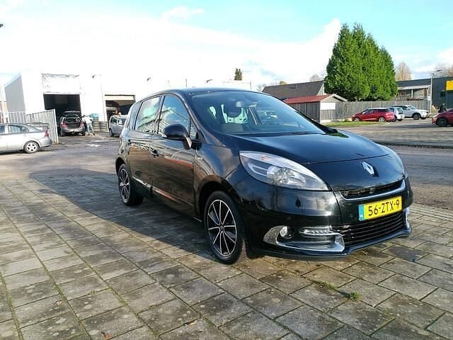 Zwart Gebruikt 2013 Renault Scénic III Bose Edition MPV | € 5.995 (Eerlijke prijs) - Afbeelding 1/4