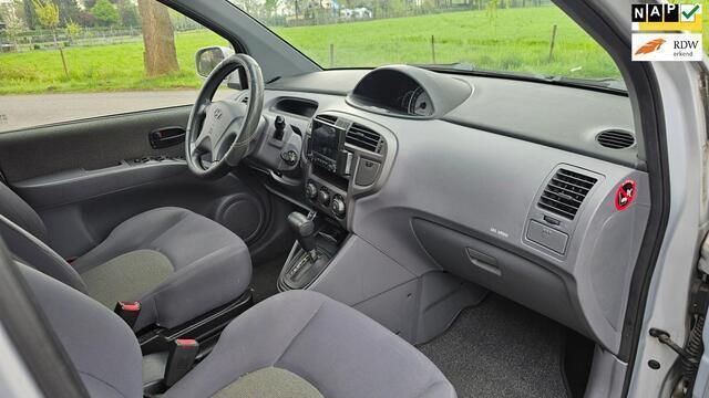 Grijs Gebruikt 2004 Hyundai Matrix Dynamiq MPV | € 2.250 (Eerlijke prijs) - Afbeelding 1/4