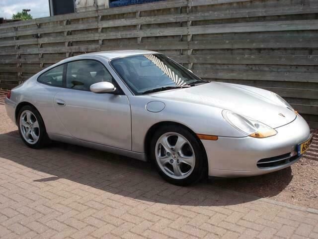 Grijs Gebruikt 1998 Porsche 911 Carrera Coupé | € 26.900 (Eerlijke prijs) - Afbeelding 1/4