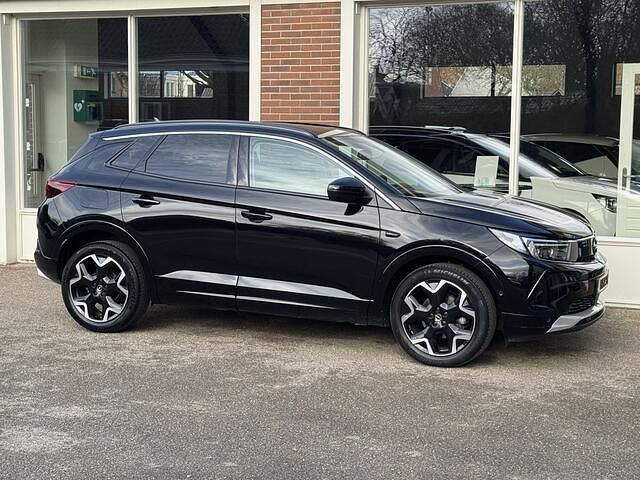 Occasion Opel Grandland X Ultimate 131 PK (96 kW) 2024 Zwart SUV